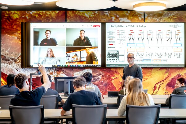 Theorie Bereich «Roter Bernstein»